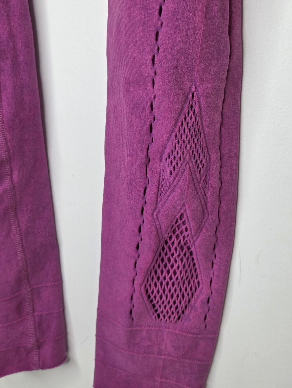 Free People Size M Movement Seamless High-Waist Berry Pink Sport Leggings - Picture 8 of 12